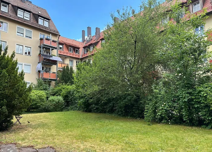 2-Zimmer-Appartment In Top-City-Lage Mit Parken Und Klimaanlage